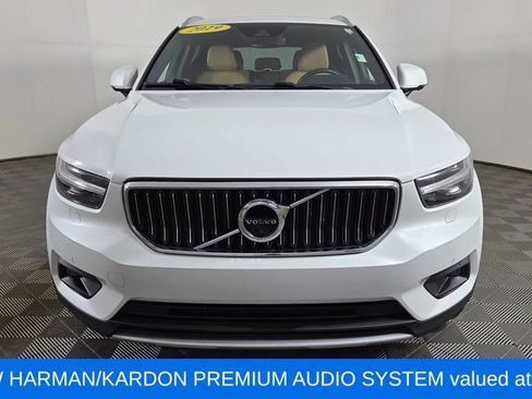 Used 2019 Volvo XC40 T5 Inscription image 2