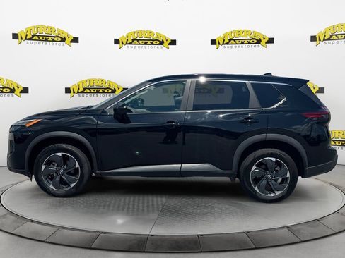 Used 2025 Nissan Rogue SV AWD/4WD image 2
