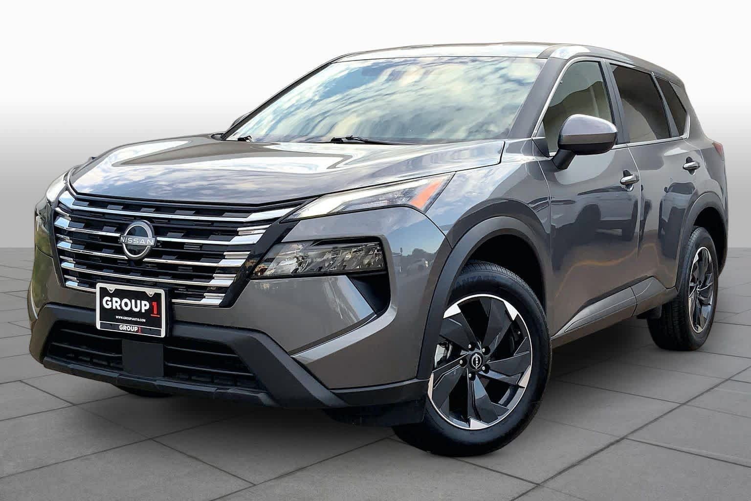 Used 2025 Nissan Rogue SV AWD/4WD image 1