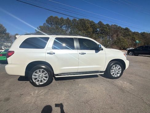Used 2016 Toyota Sequoia Platinum image 2