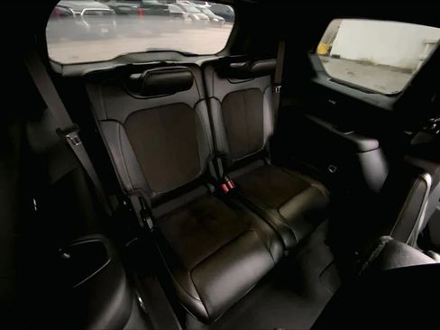 Used 2024 Jeep Grand Cherokee L Laredo image 64