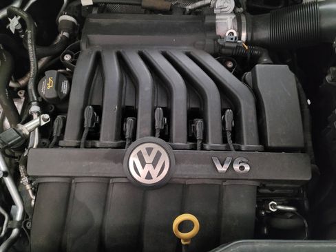 Used 2021 Volkswagen Atlas SE w/ Towing Package FWD image 30