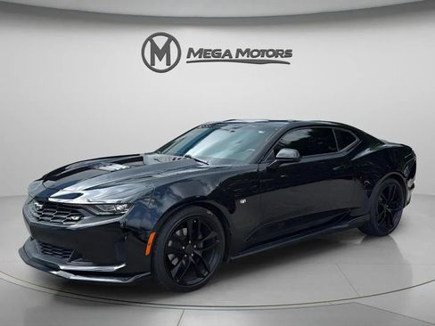 Used 2019 Chevrolet Camaro LT w/ 1LE Track Performance Package RWD image 2