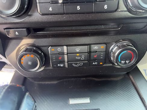 Used 2018 Ford F150 XLT w/ Equipment Group 302A Luxury AWD/4WD image 14