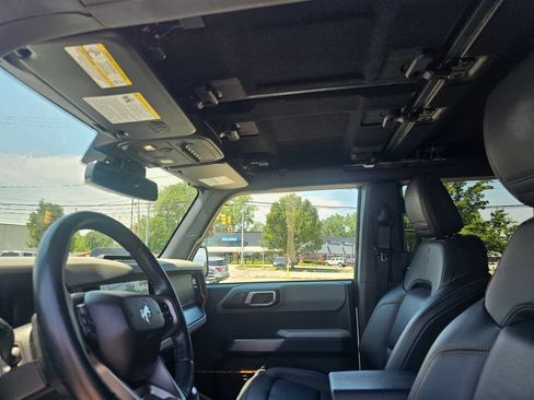 Used 2023 Ford Bronco Badlands AWD/4WD image 10