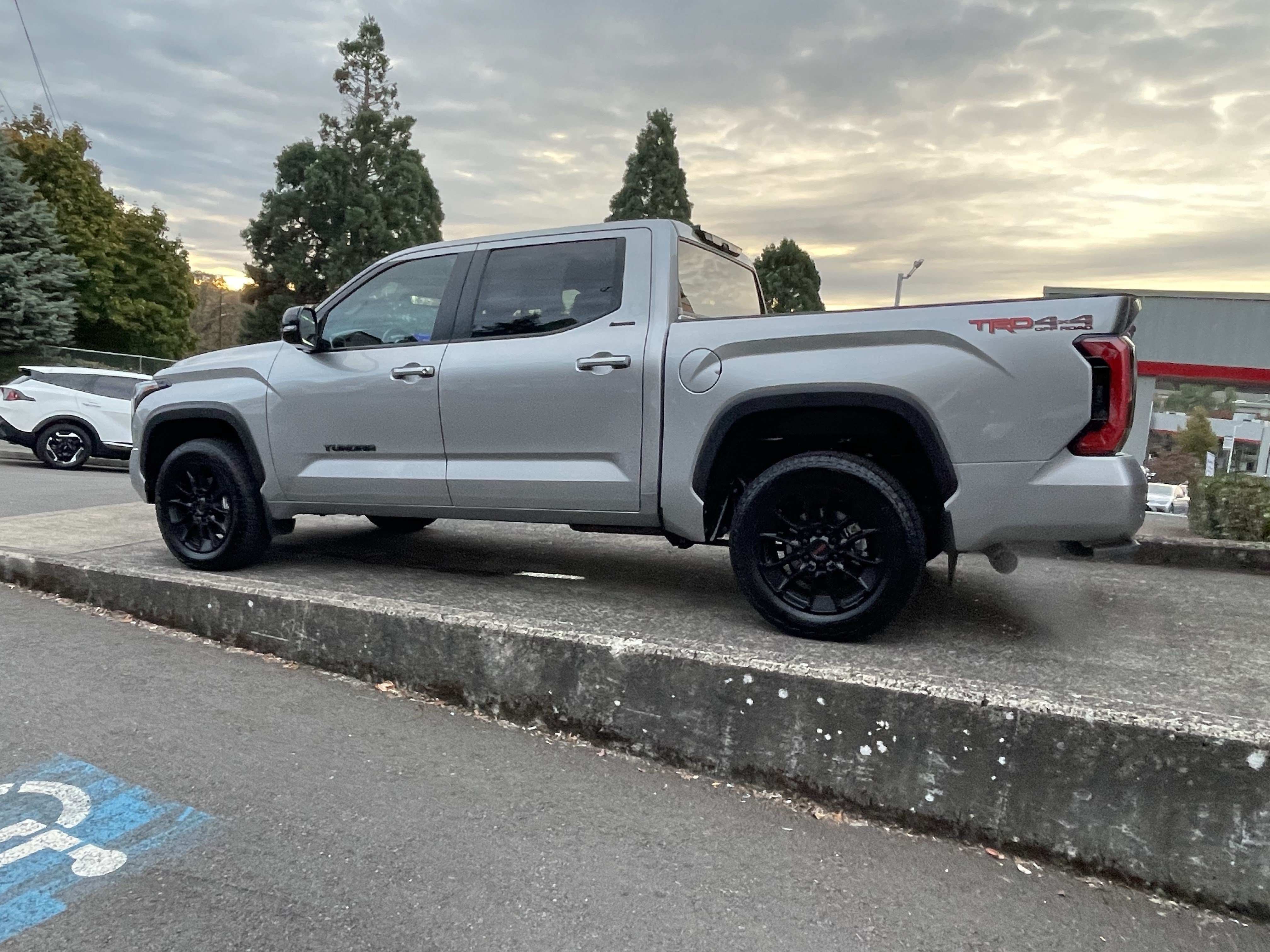 Certified 2025 Toyota Tundra Limited w/ TRD Off-Road Package AWD/4WD image 5