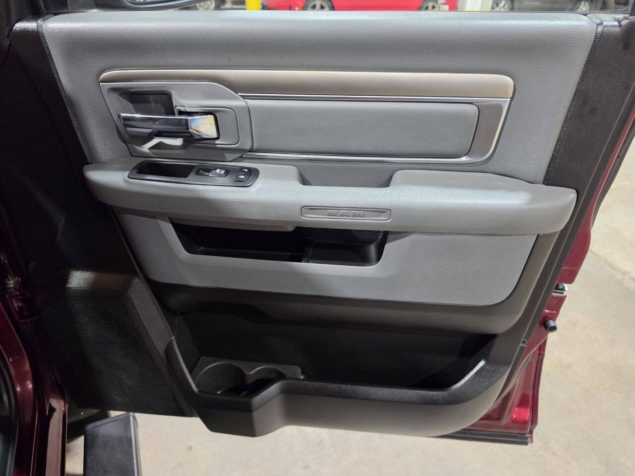 Used 2019 RAM 1500 Warlock AWD/4WD image 34