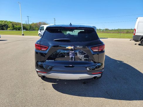 Used 2023 Chevrolet Blazer LT w/ LPO, Floor Liner Package FWD image 4