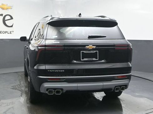 New 2027 Chevrolet Traverse LT w/ Sun and Wheel Package FWD image 14