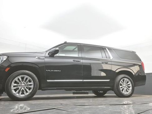Used 2023 GMC Yukon XL SLT AWD/4WD image 48