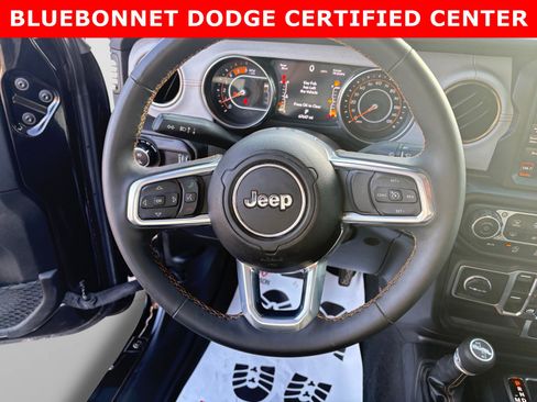 Used 2023 Jeep Gladiator Overland AWD/4WD image 13
