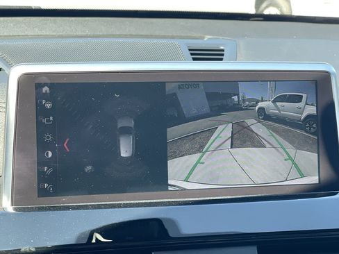 Used 2021 BMW X1 xDrive28i w/ Premium Package image 19