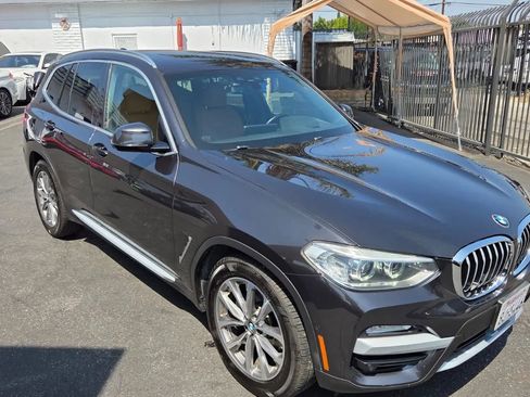 Used 2019 BMW X3 sDrive30i w/ Premium Package RWD image 9