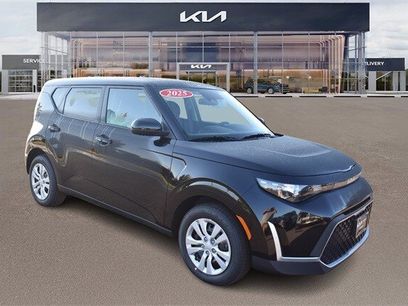 New 2025 Kia Soul LX