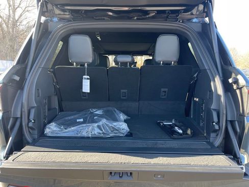 New 2025 Lincoln Navigator Reserve w/ Jet Appearance Package image 24