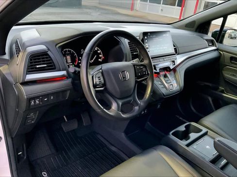 Used 2025 Honda Odyssey Sport-L image 17