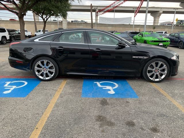 Used 2019 Jaguar XJ Supercharged RWD image 5