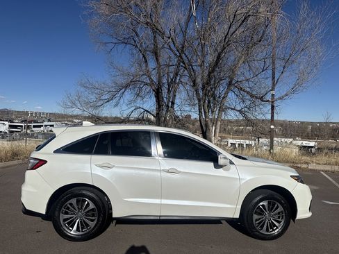 Used 2017 Acura RDX AWD w/ Advance Package image 8