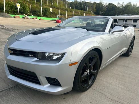 Used 2015 Chevrolet Camaro SS image 1