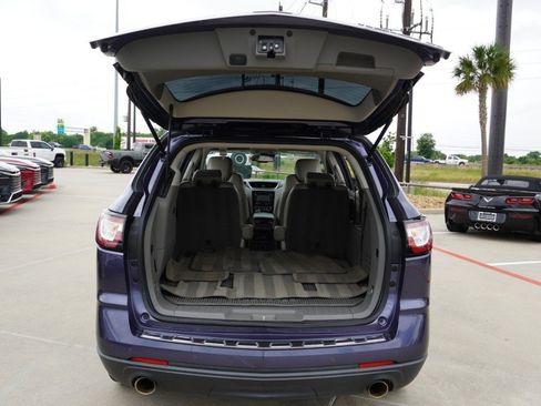 Used 2014 Chevrolet Traverse LTZ FWD image 39