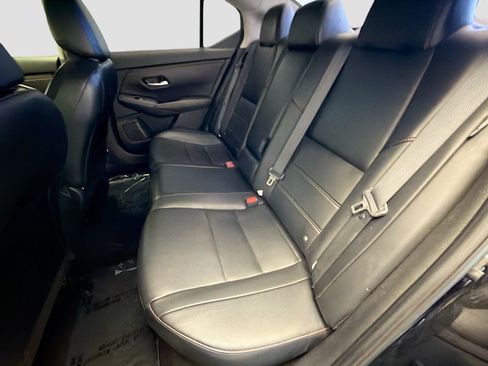 Used 2023 Nissan Sentra SR w/ SR Premium Package FWD image 13