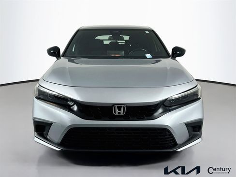 Used 2023 Honda Civic Sport image 2