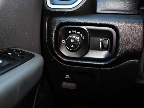 Used 2023 RAM 1500 Big Horn image 30