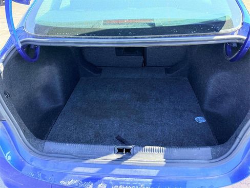 Used 2016 Chrysler 200 Limited image 7