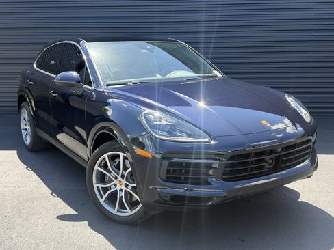 Used 2021 Porsche Cayenne Coupe AWD/4WD image 4