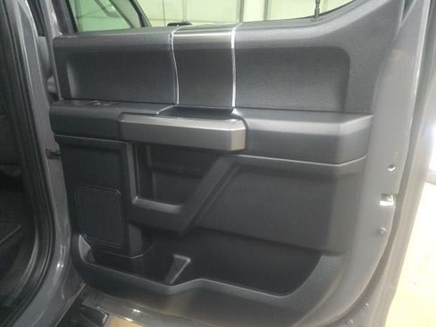 Used 2018 Ford F150 XLT w/ Equipment Group 302A Luxury AWD/4WD image 8