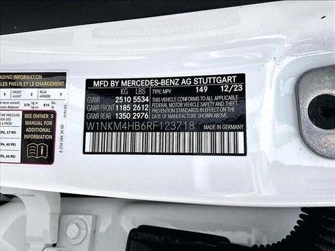 Used 2024 Mercedes-Benz GLC 300 4MATIC image 30