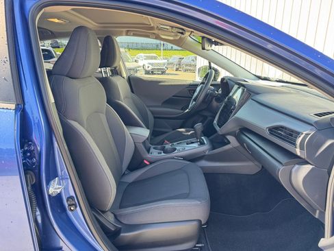 Used 2025 Subaru Crosstrek 2.0i Premium image 32