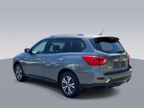 Used 2018 Nissan Pathfinder S AWD/4WD image 4