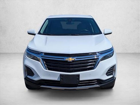 Used 2024 Chevrolet Equinox LT FWD image 2