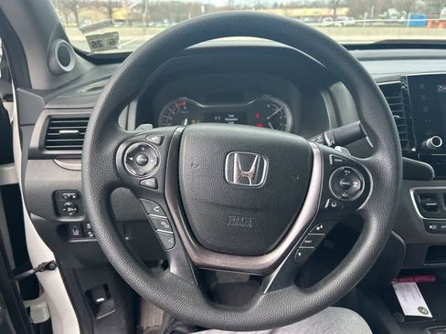 Used 2021 Honda Ridgeline Sport image 3