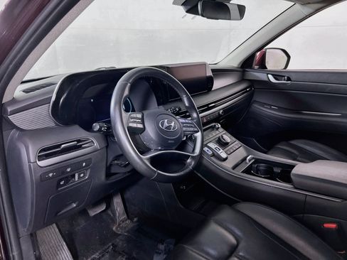 Used 2023 Hyundai Palisade Limited w/ Winter Package AWD/4WD image 9