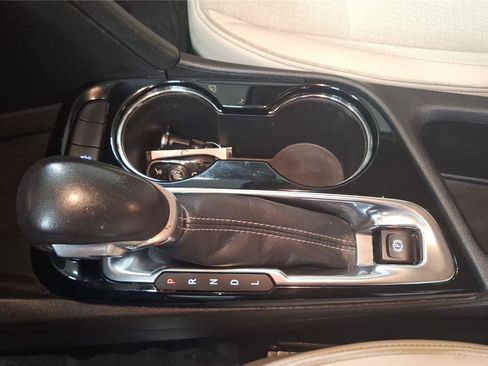 Used 2020 Buick Encore GX Select w/ Sport Touring Package FWD image 19