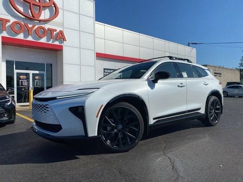 New 2025 Toyota Crown Signia AWD/4WD image 1