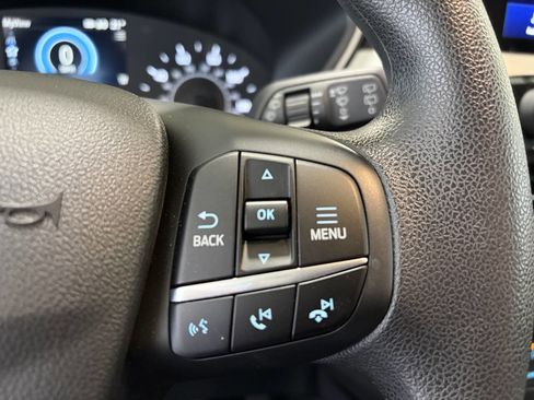 Used 2022 Ford Escape SE image 17