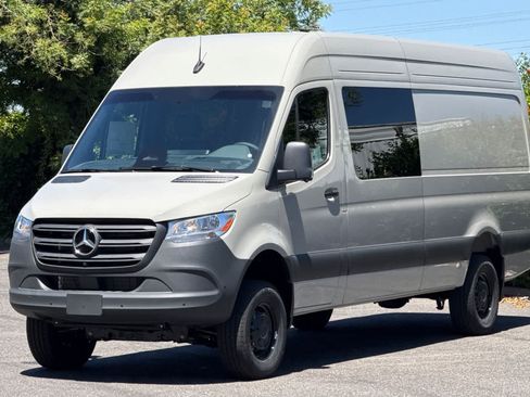 New 2026 Mercedes-Benz Sprinter 2500 image 7
