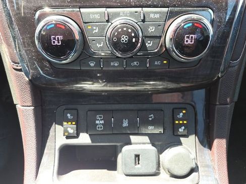 Used 2015 Buick Enclave Leather AWD/4WD image 34