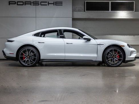 New 2025 Porsche Taycan 4S image 9