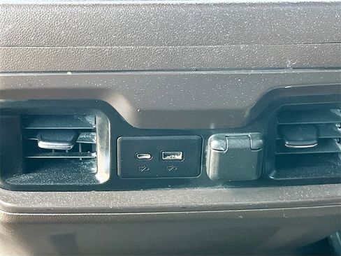 Used 2021 Chevrolet Silverado 1500 LT Trail Boss w/ Bed Protection Package image 24