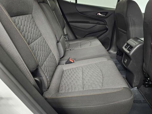 Used 2021 Chevrolet Equinox LT FWD image 22