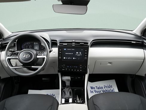 Certified 2024 Hyundai Tucson SEL AWD/4WD image 17