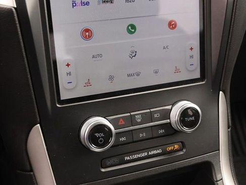 Certified 2024 Ford Edge SEL image 17