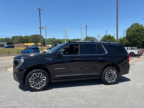 Used 2023 GMC Yukon Denali Ultimate AWD/4WD image 4