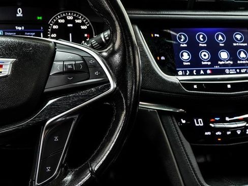 Used 2021 Cadillac XT5 Premium Luxury image 33
