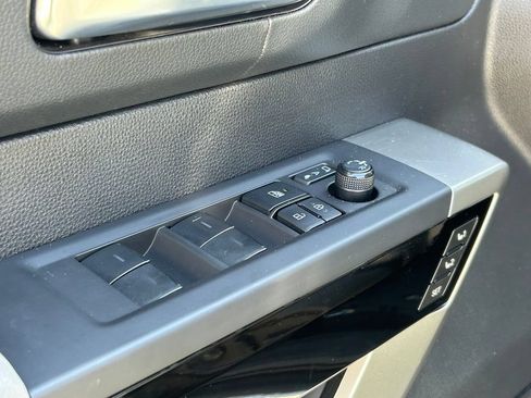 Used 2023 Toyota Sequoia Limited AWD/4WD image 28