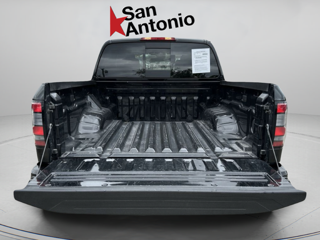 Used 2026 Nissan Frontier PRO-4X AWD/4WD image 32
